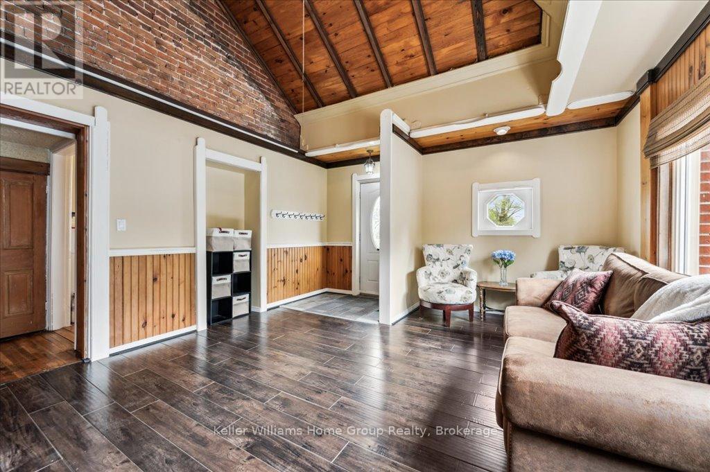 8077 Wellington Road 19, Centre Wellington, Ontario  N1M 2W4 - Photo 18 - X12151039