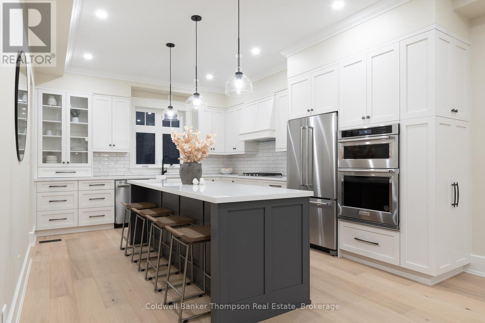 30 Minerva Street W, Huntsville, Ontario  P1H 1V6 - Photo 6 - X12151075