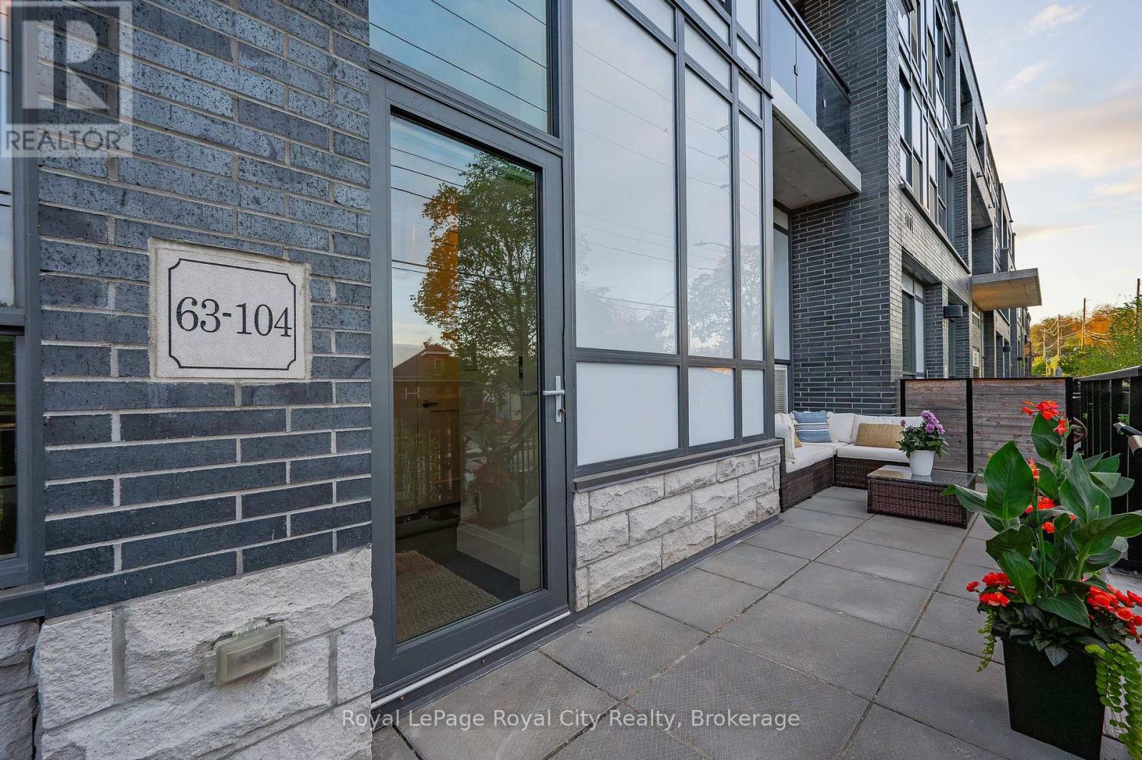 Property at 104 - 63 ARTHUR STREET S image 3