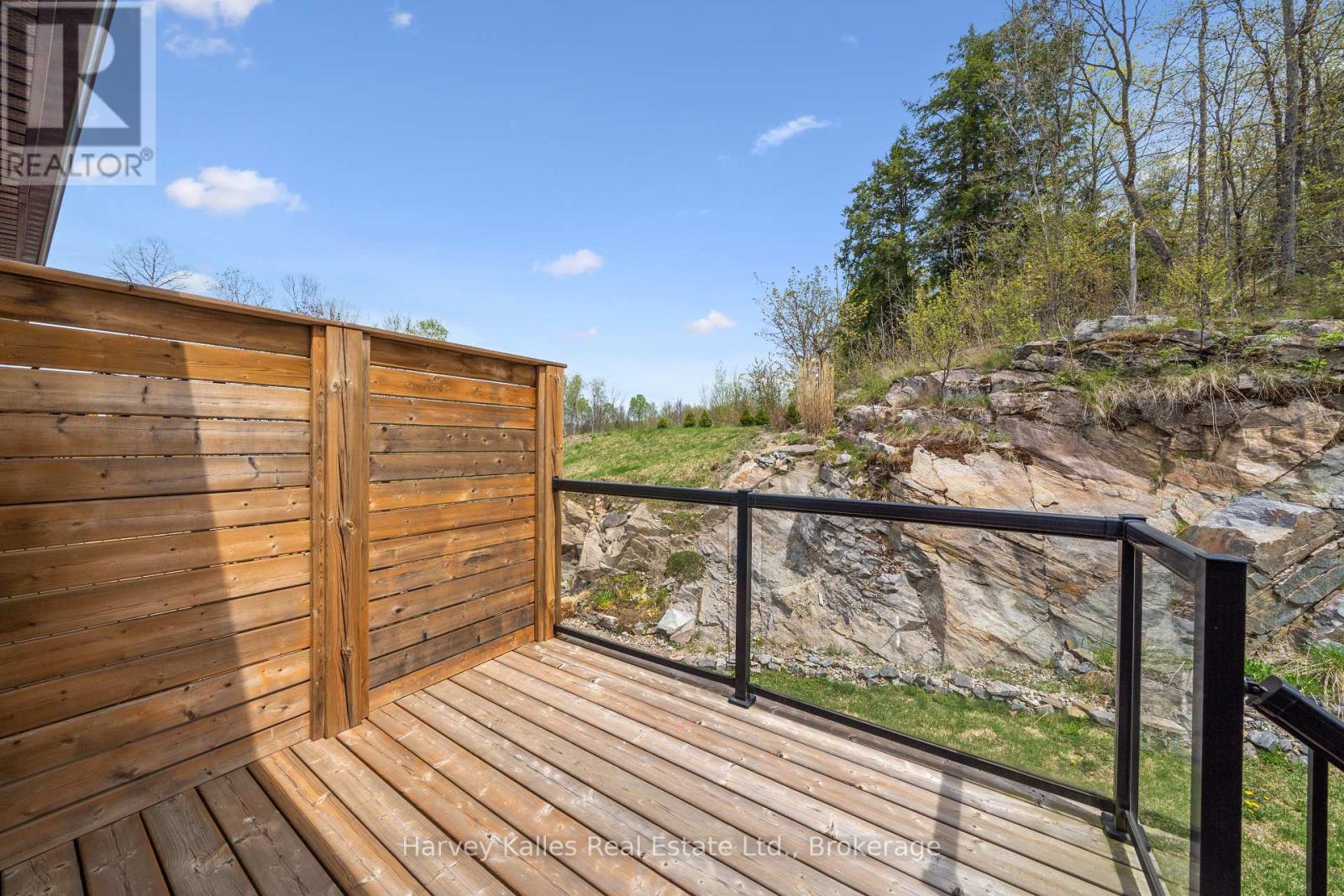 9 Cascade Lane, Huntsville, Ontario  P1H 1Y3 - Photo 19 - X12151228