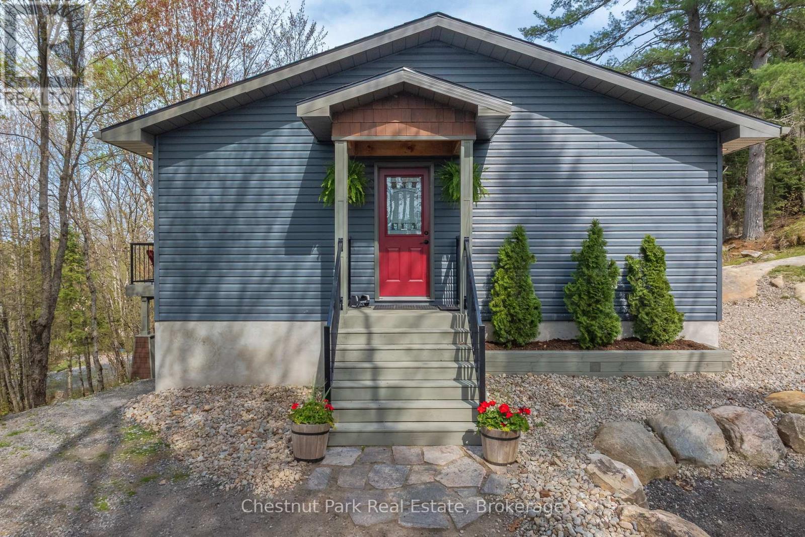 1205 OLD MUSKOKA ROAD, Huntsville, Ontario