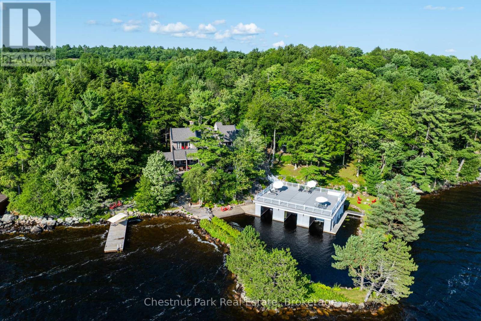 10 Wyldewood Road, Muskoka Lakes, Ontario  P1L 1W8 - Photo 2 - X12151233