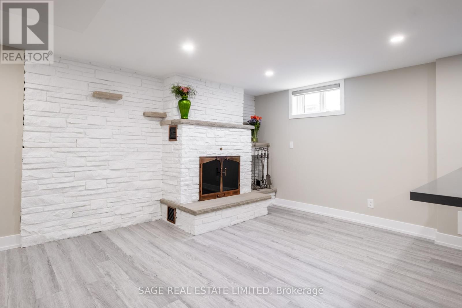 52 Glen Agar Drive, Toronto (Princess-Rosethorn), Ontario  M9B 5M1 - Photo 39 - W12150820