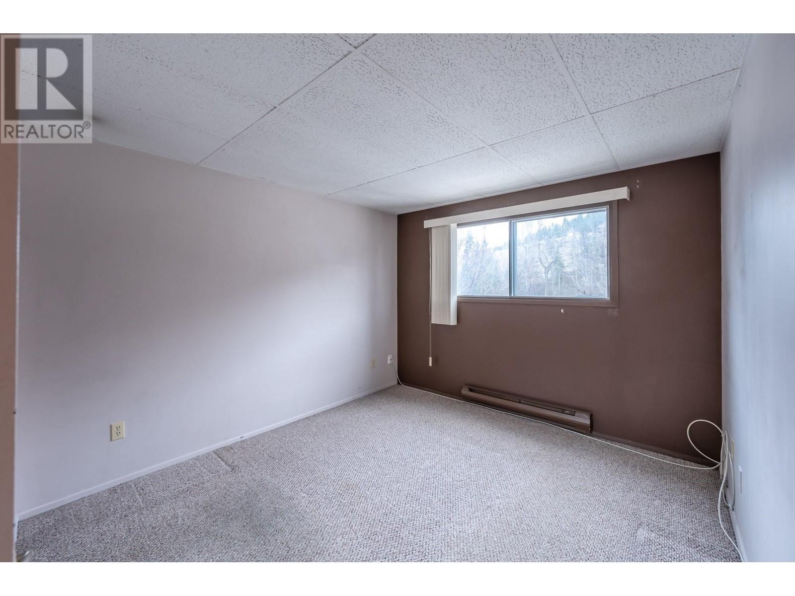 1410 Penticton Avenue Unit# 215, Penticton, British Columbia  V2A 2N5 - Photo 4 - 10333528