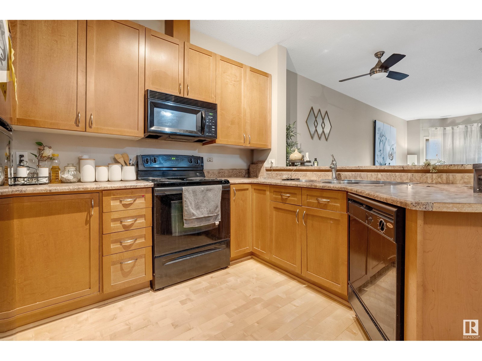 #102 4312 139 Av Nw, Edmonton, Alberta  T5Y 3J4 - Photo 6 - E4436633