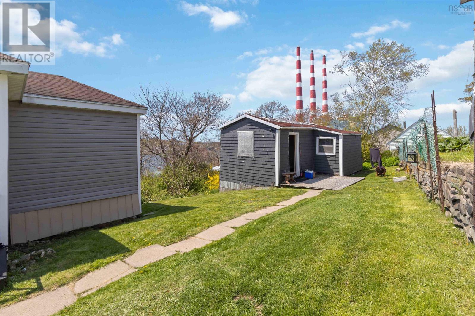 18 Nivens Avenue, Dartmouth, Nova Scotia  B3A 4B1 - Photo 3 - 202511116