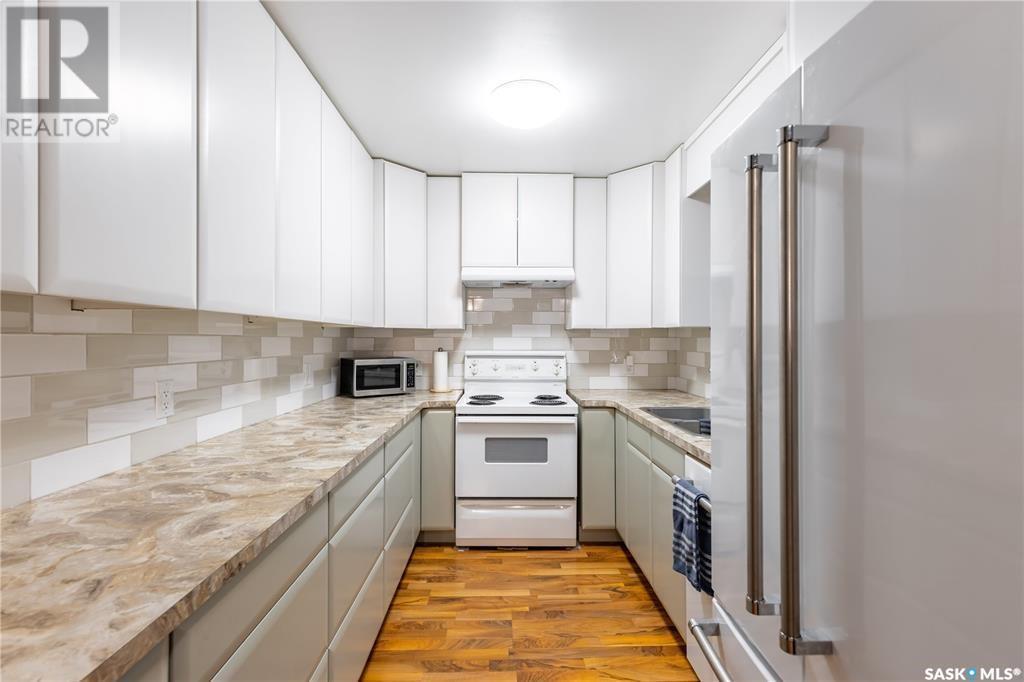 Property at 2050 Riverside DRIVE image 4