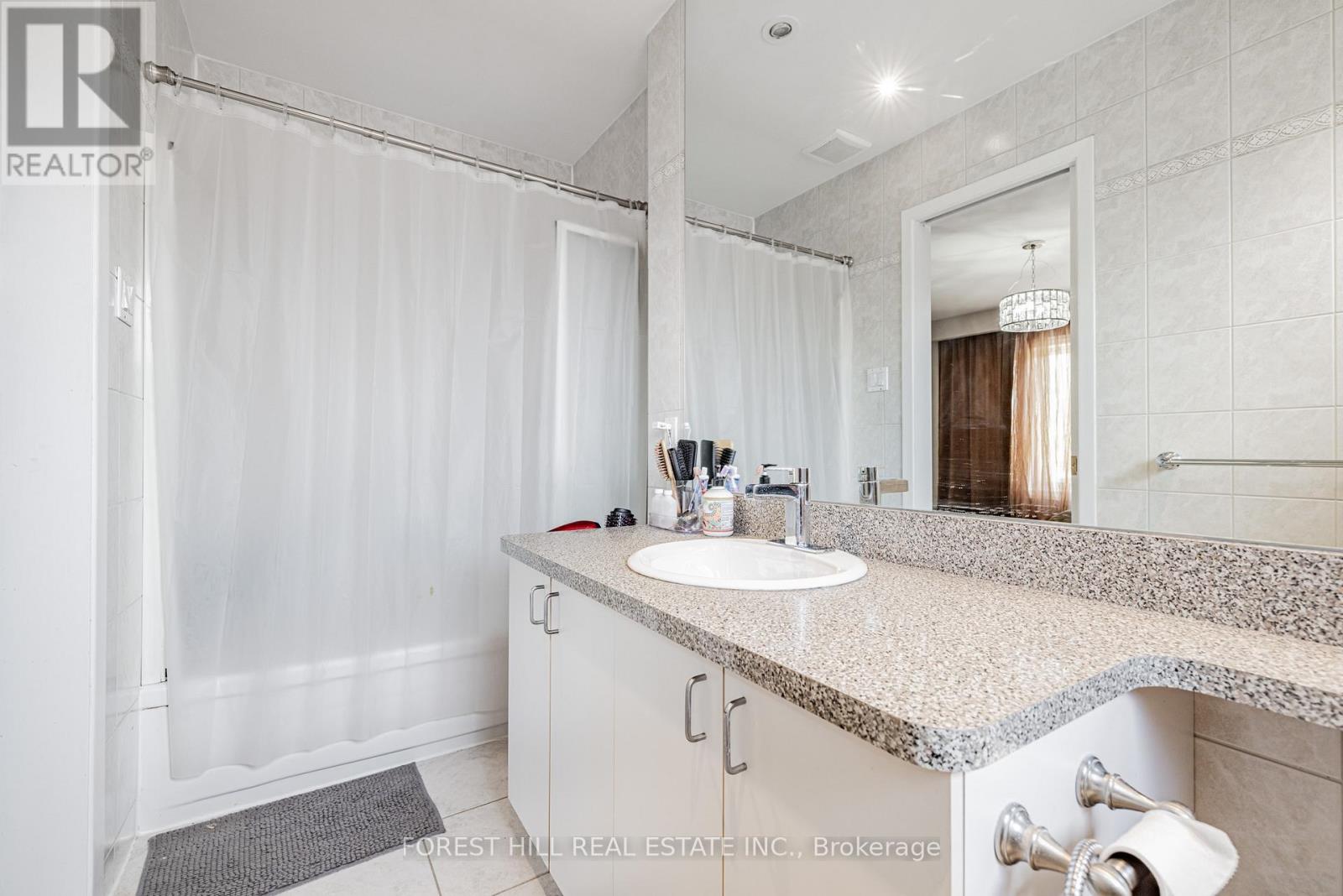 121 Charlton Boulevard, Toronto, Ontario  M2R 2J2 - Photo 11 - C12151101