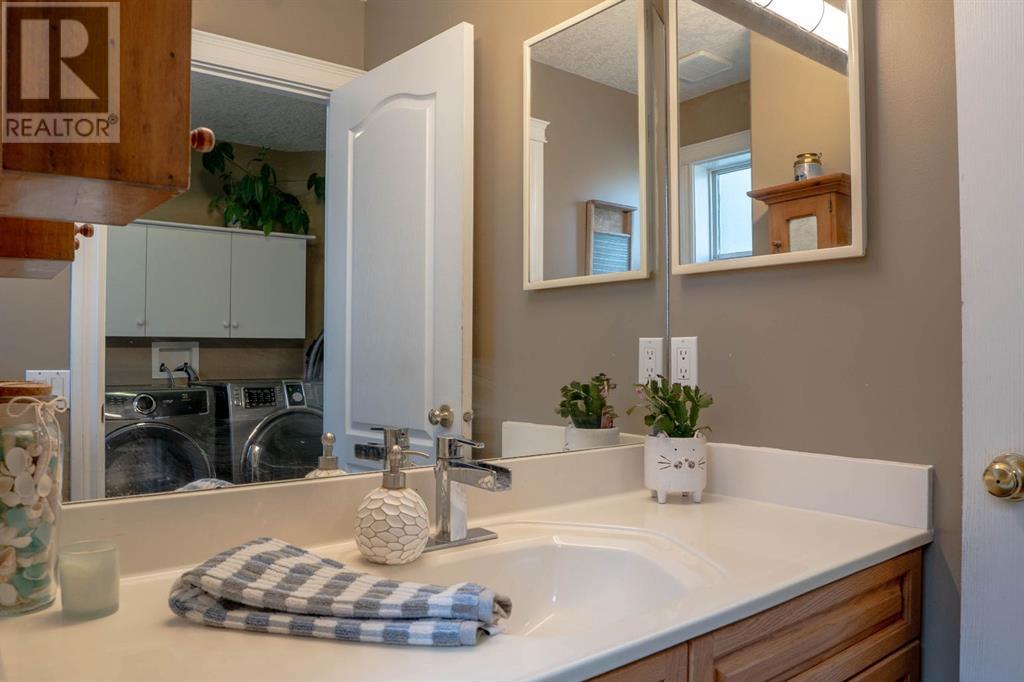 204 Stonegate Place Nw, Airdrie, Alberta  T4B 2P3 - Photo 26 - A2206909