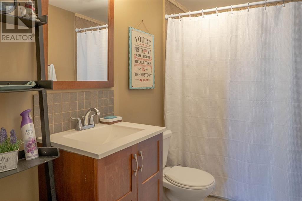 204 Stonegate Place Nw, Airdrie, Alberta  T4B 2P3 - Photo 40 - A2206909
