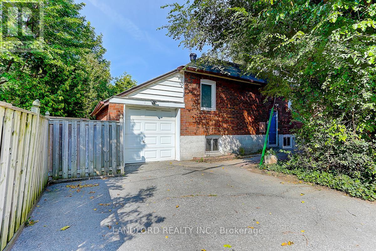 LOWER - 1206 BROADVIEW AVENUE, Toronto, Ontario