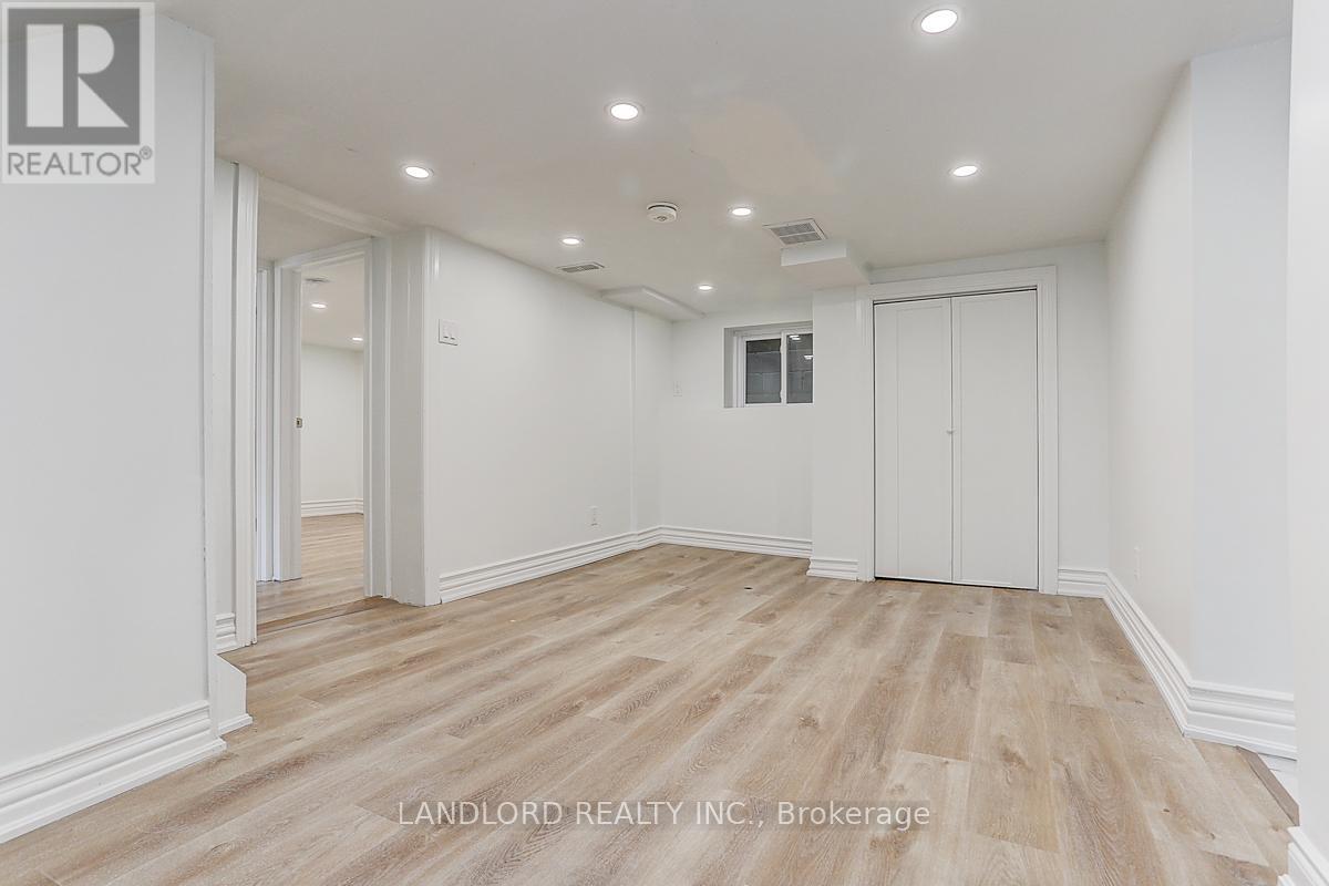 Lower - 1206 Broadview Avenue, Toronto, Ontario  M4K 2T2 - Photo 12 - E12151063