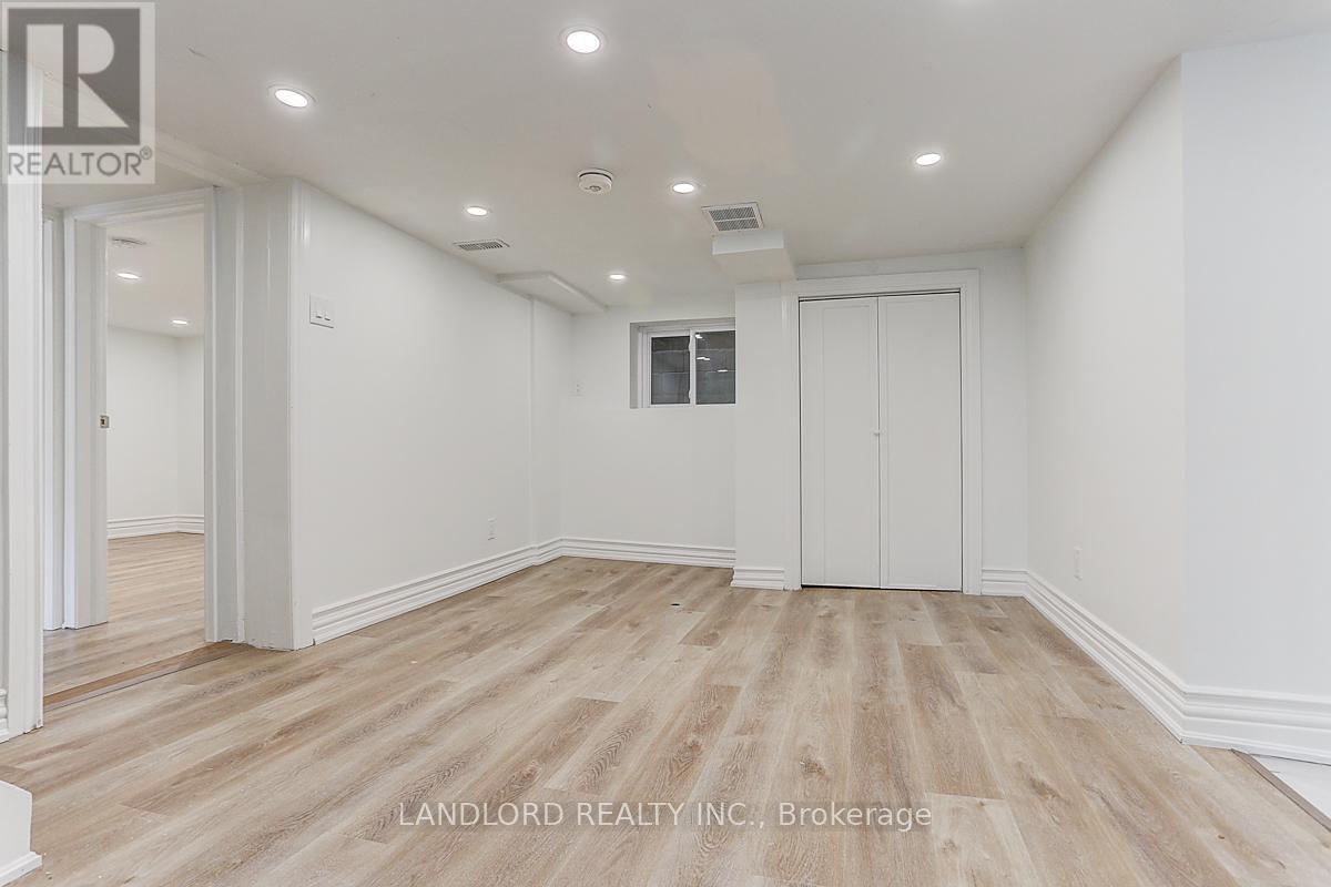 Lower - 1206 Broadview Avenue, Toronto, Ontario  M4K 2T2 - Photo 13 - E12151063