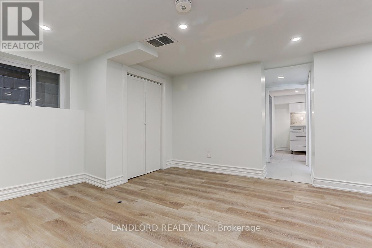 Lower - 1206 Broadview Avenue, Toronto, Ontario  M4K 2T2 - Photo 17 - E12151063