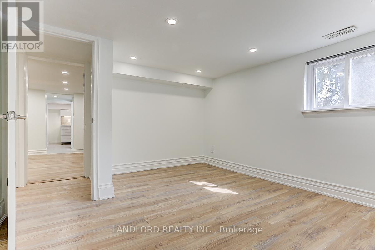 Lower - 1206 Broadview Avenue, Toronto, Ontario  M4K 2T2 - Photo 30 - E12151063