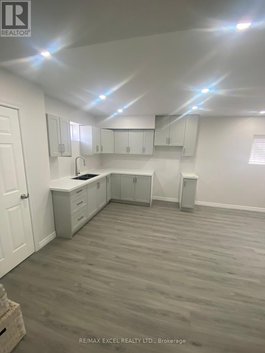 1063 Skyridge Boulevard, Pickering, Ontario  L1X 0G5 - Photo 32 - E12151120