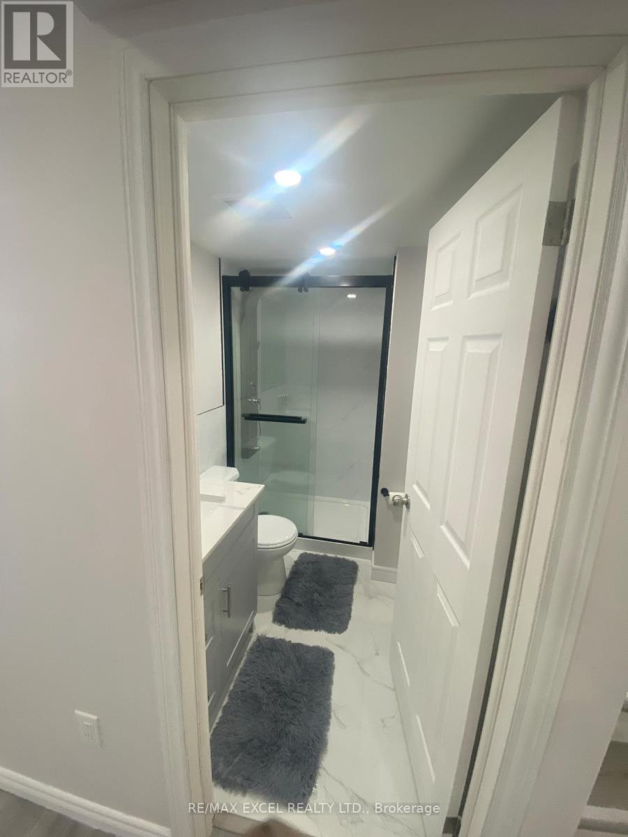 1063 Skyridge Boulevard, Pickering, Ontario  L1X 0G5 - Photo 34 - E12151120