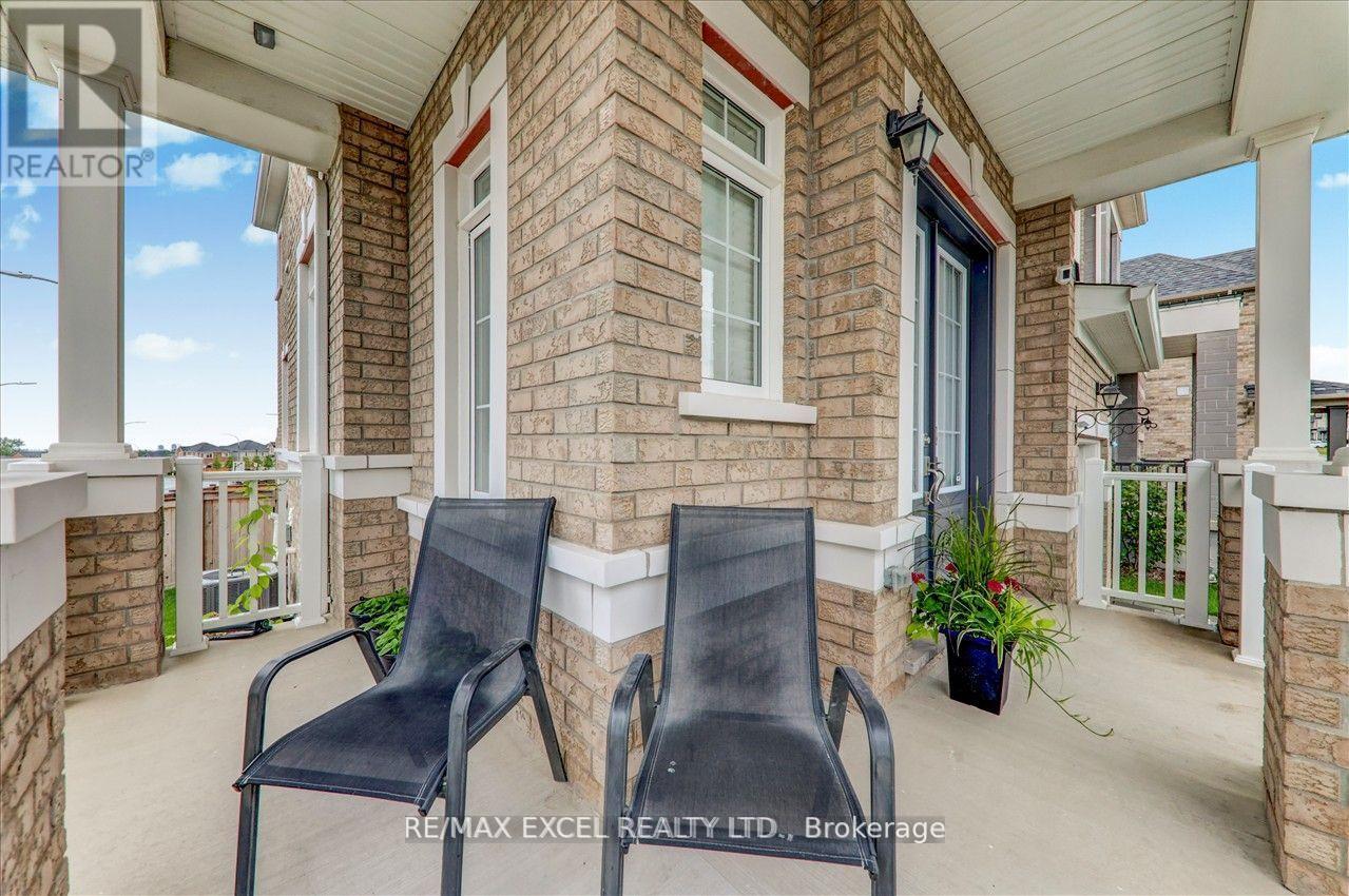 1063 Skyridge Boulevard, Pickering, Ontario  L1X 0G5 - Photo 6 - E12151120
