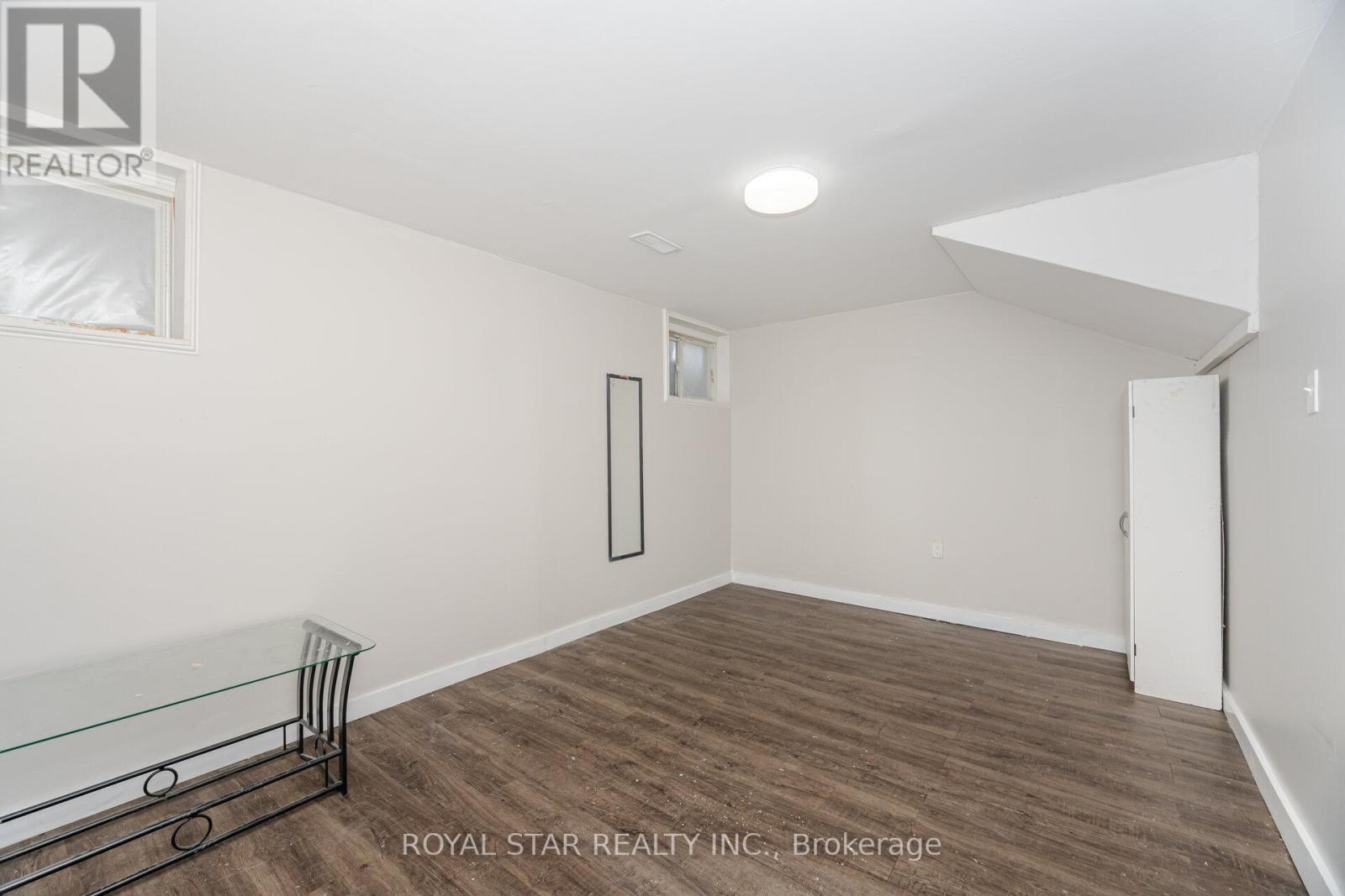 340 Dunsmore Lane, Barrie, Ontario  L4M 7B2 - Photo 30 - S12151216