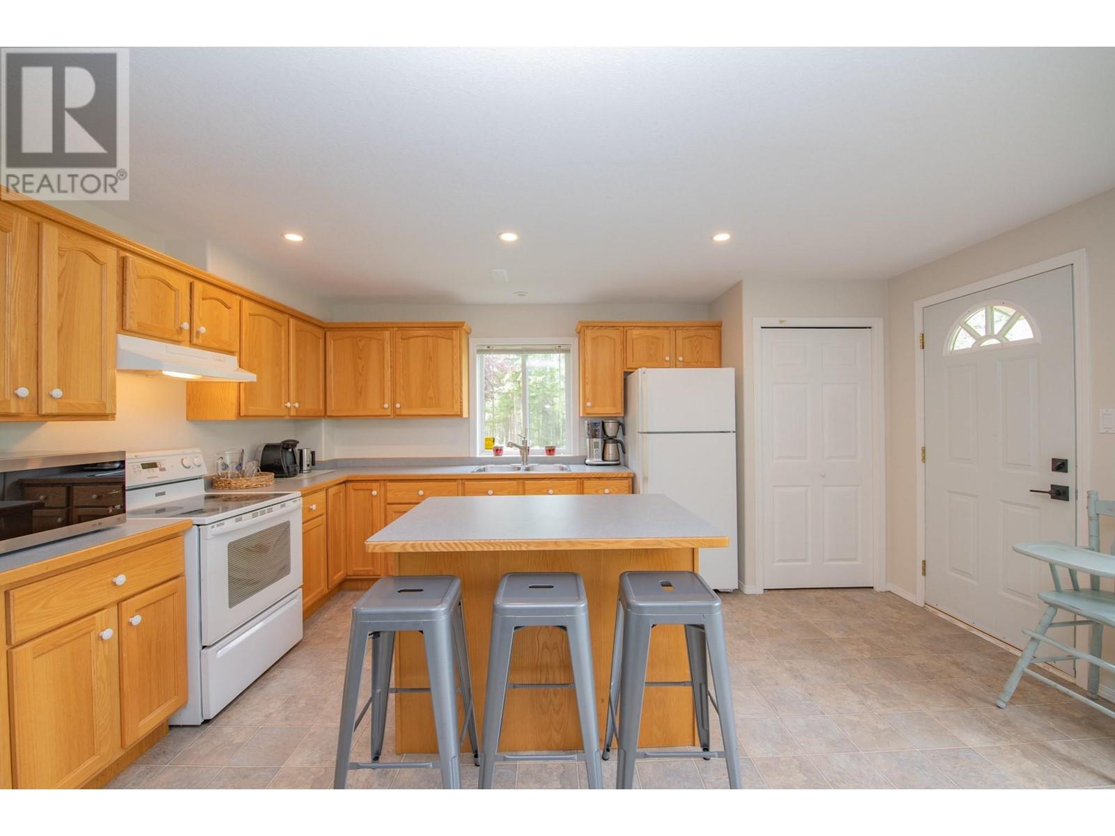 209 Horner Road, Lumby, British Columbia  V0E 2G7 - Photo 34 - 10343027