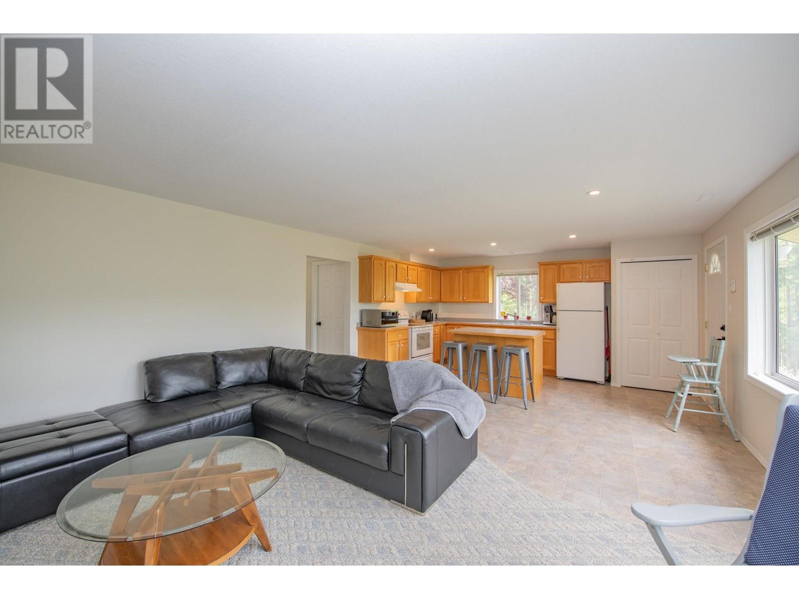209 Horner Road, Lumby, British Columbia  V0E 2G7 - Photo 35 - 10343027