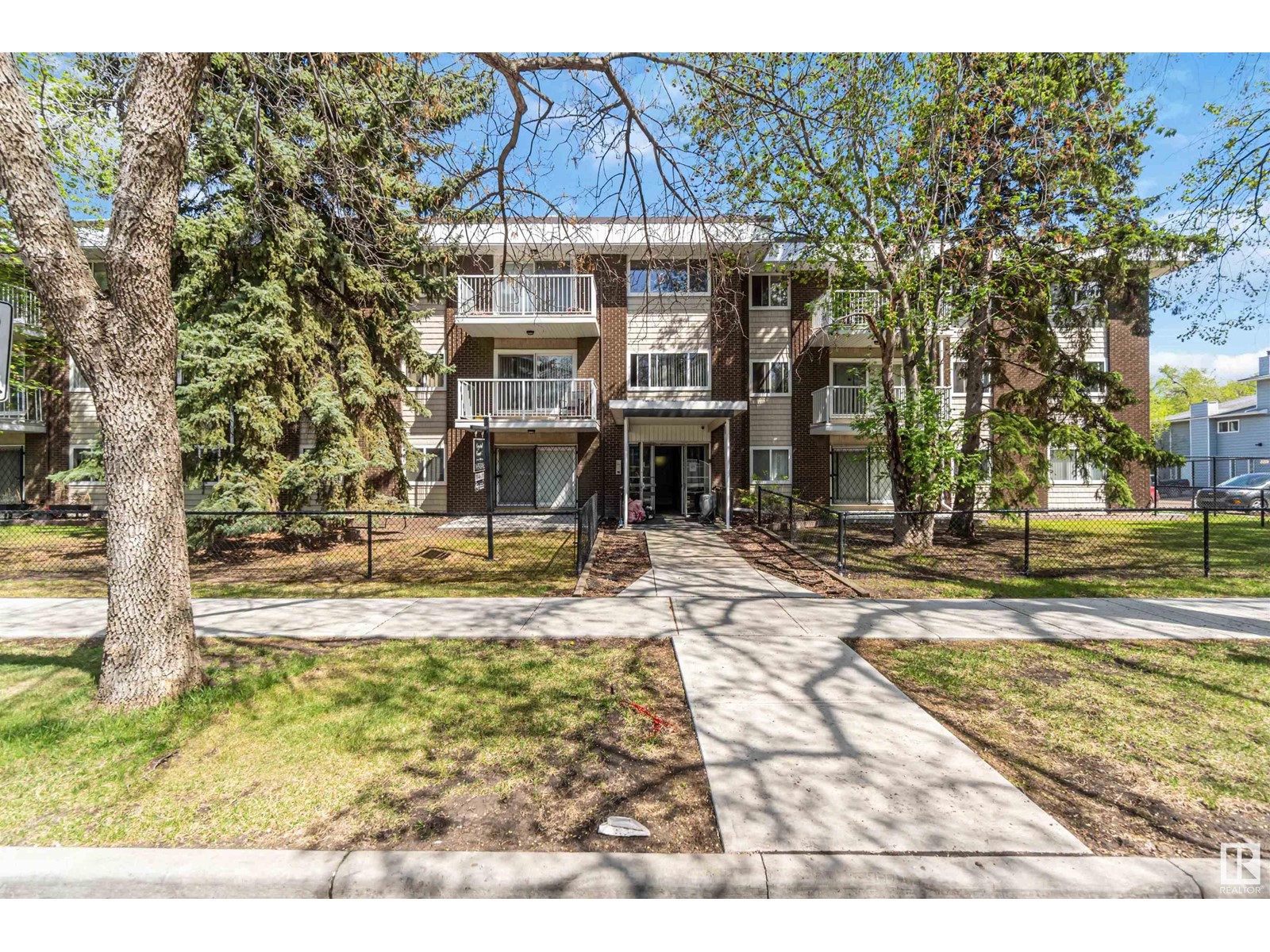 Property at #110 10835 114 ST NW image 1