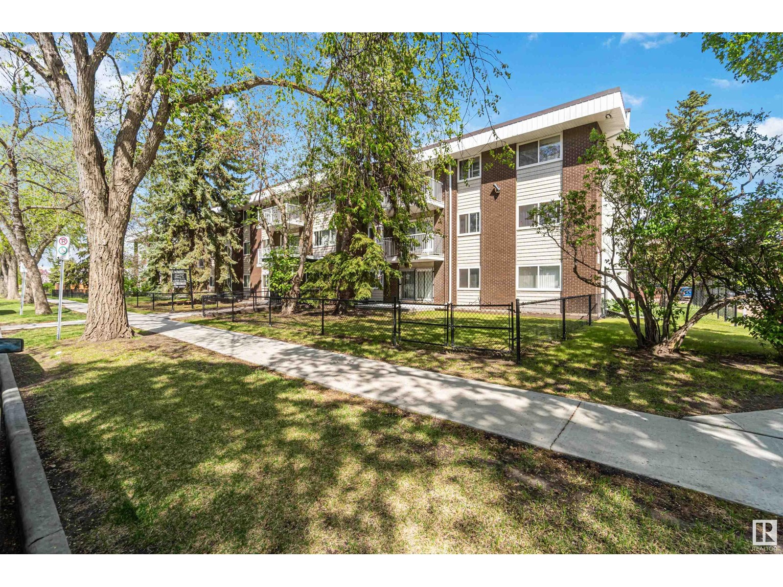 Property at #110 10835 114 ST NW image 2