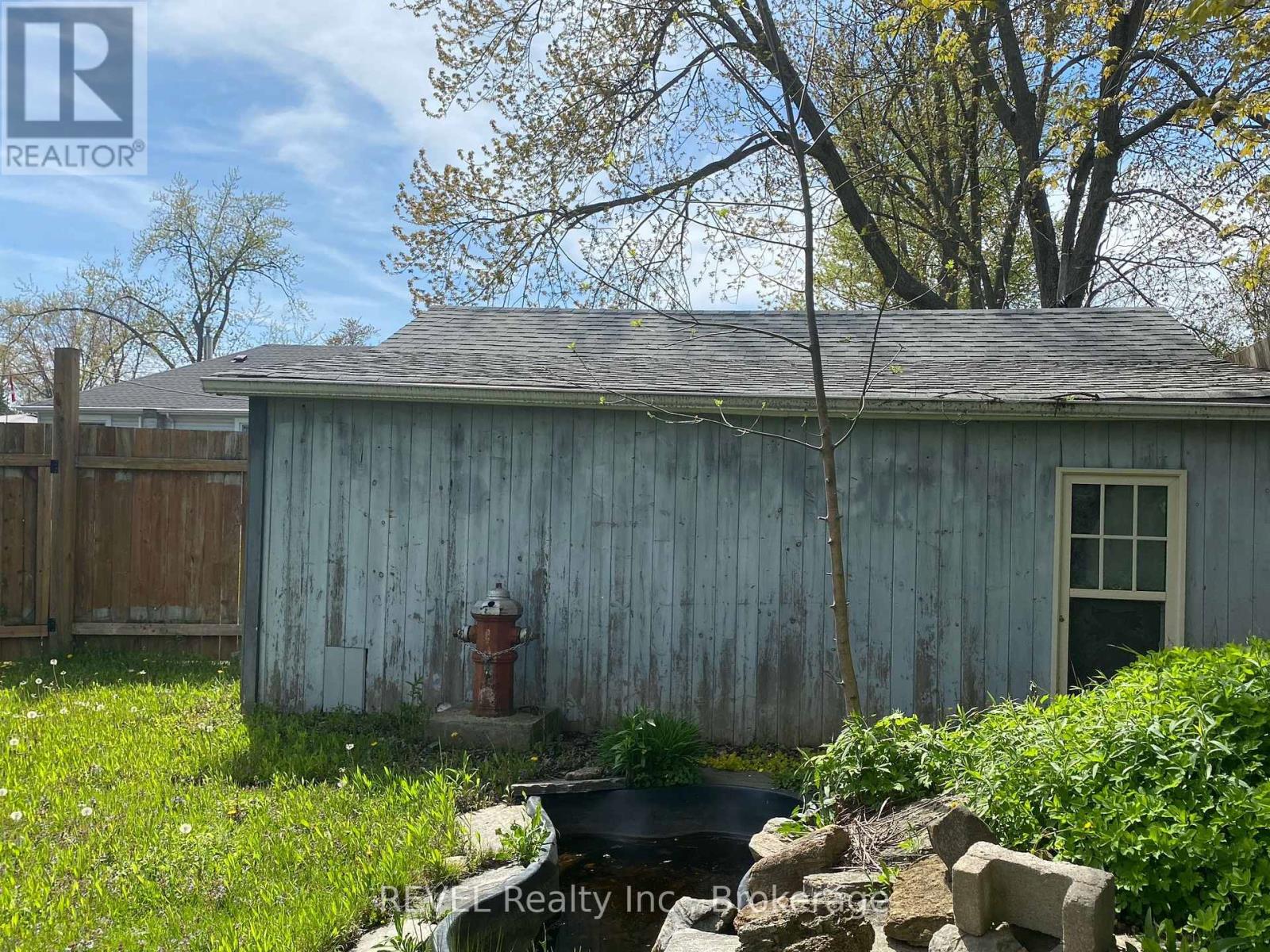 Property at 3252 YOUNG AVENUE image 4