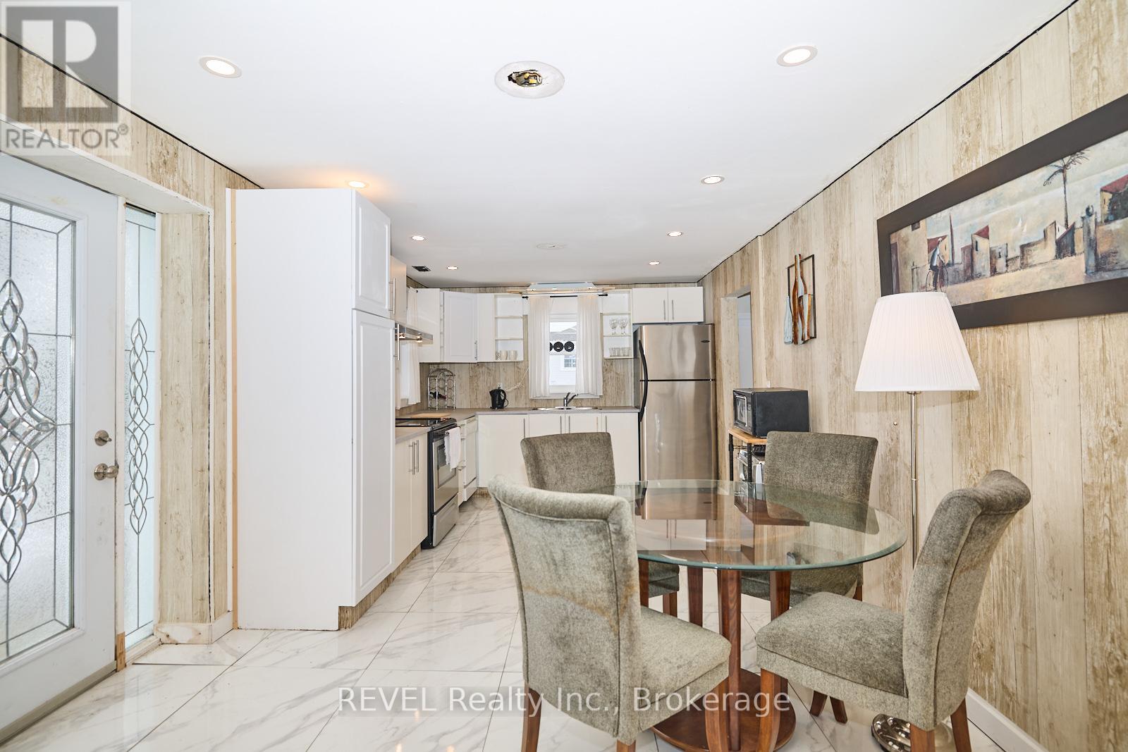 3252 Young Avenue, Fort Erie, Ontario  L0S 1N0 - Photo 8 - X12151266