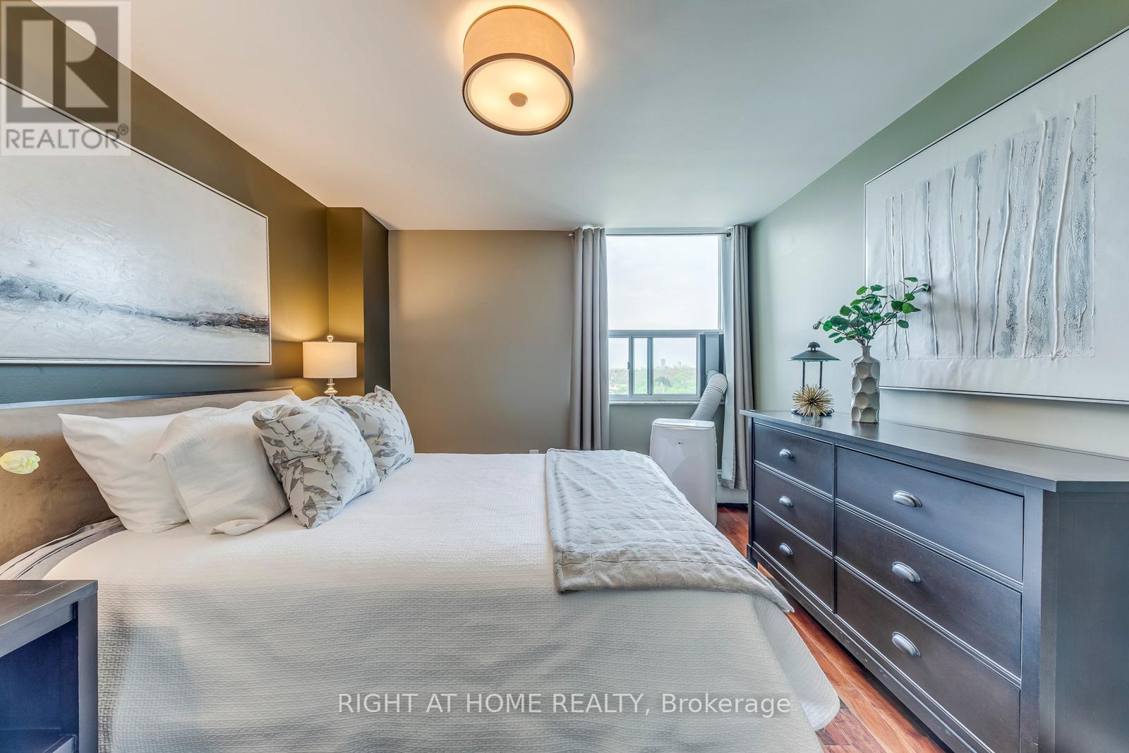 Ph11 - 45 Southport Street, Toronto, Ontario  M6S 3N5 - Photo 17 - W12146288