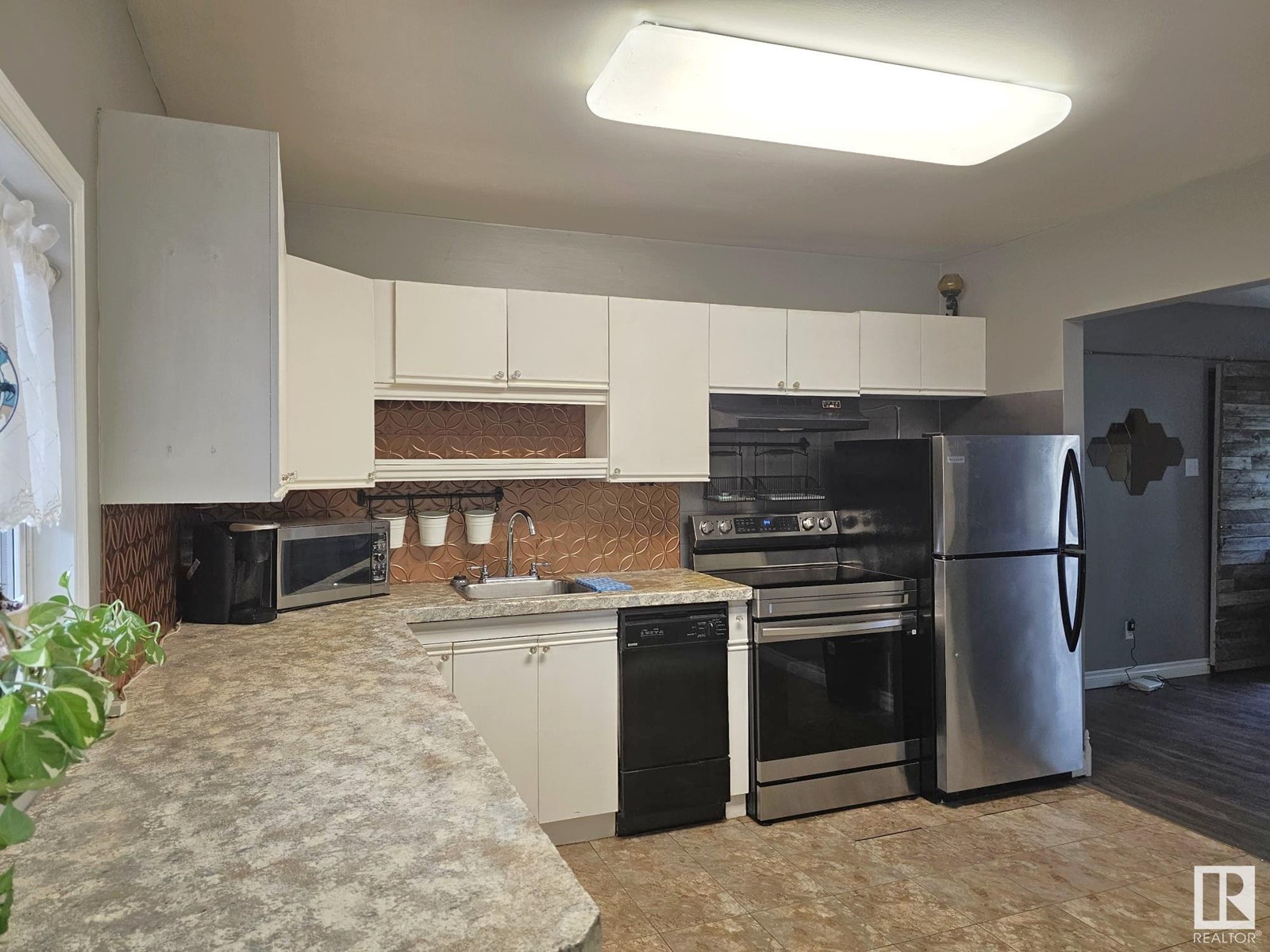 5096 45 St, Drayton Valley, Alberta  T7A 1C2 - Photo 12 - E4436646