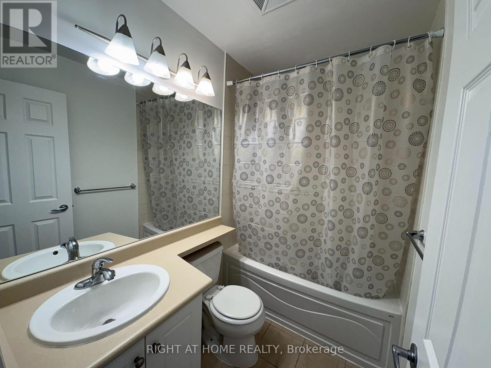 3503 - 3504 Hurontario Street, Mississauga, Ontario  L5B 0B9 - Photo 9 - W12151099