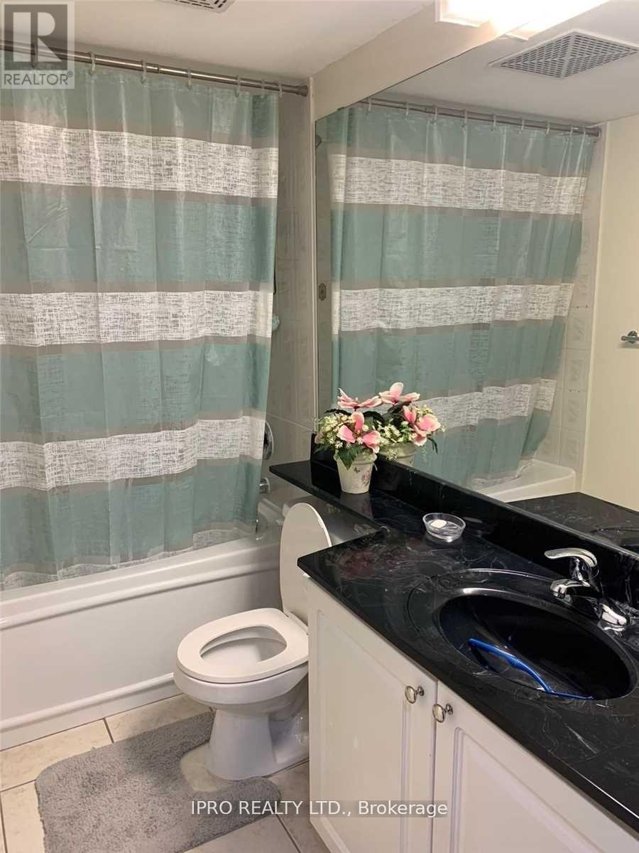 207 - 300 Ray Lawson Boulevard, Brampton, Ontario  L6Y 5H5 - Photo 12 - W12151186