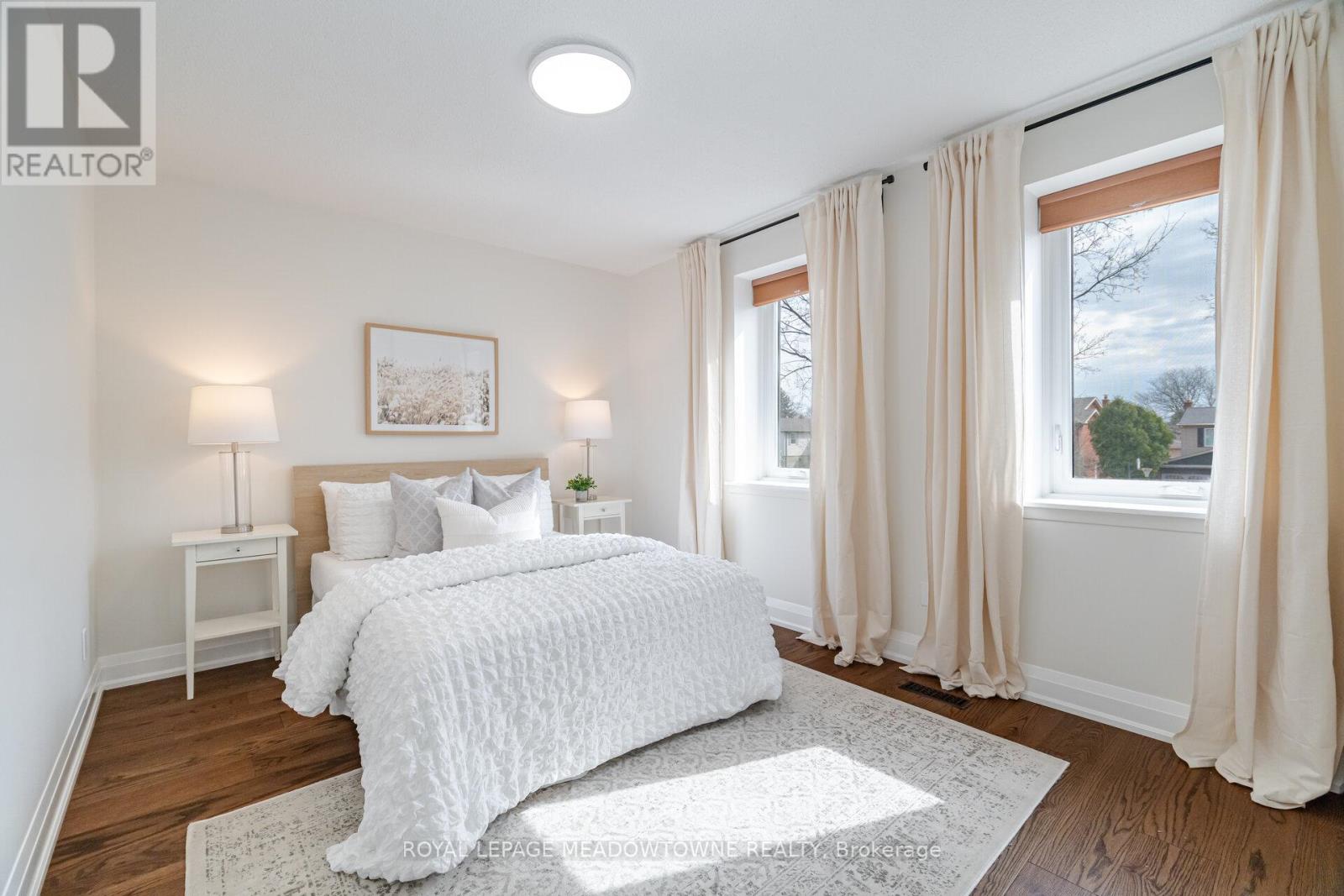 6736 Barrisdale Drive, Mississauga, Ontario  L5N 2H4 - Photo 23 - W12151207