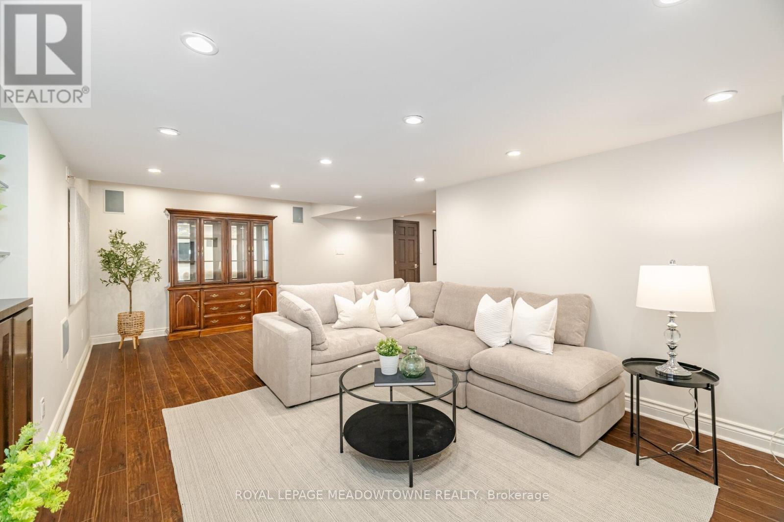 6736 Barrisdale Drive, Mississauga, Ontario  L5N 2H4 - Photo 27 - W12151207