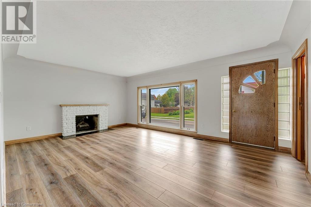Property at 18 VICTORIA STREET image 5