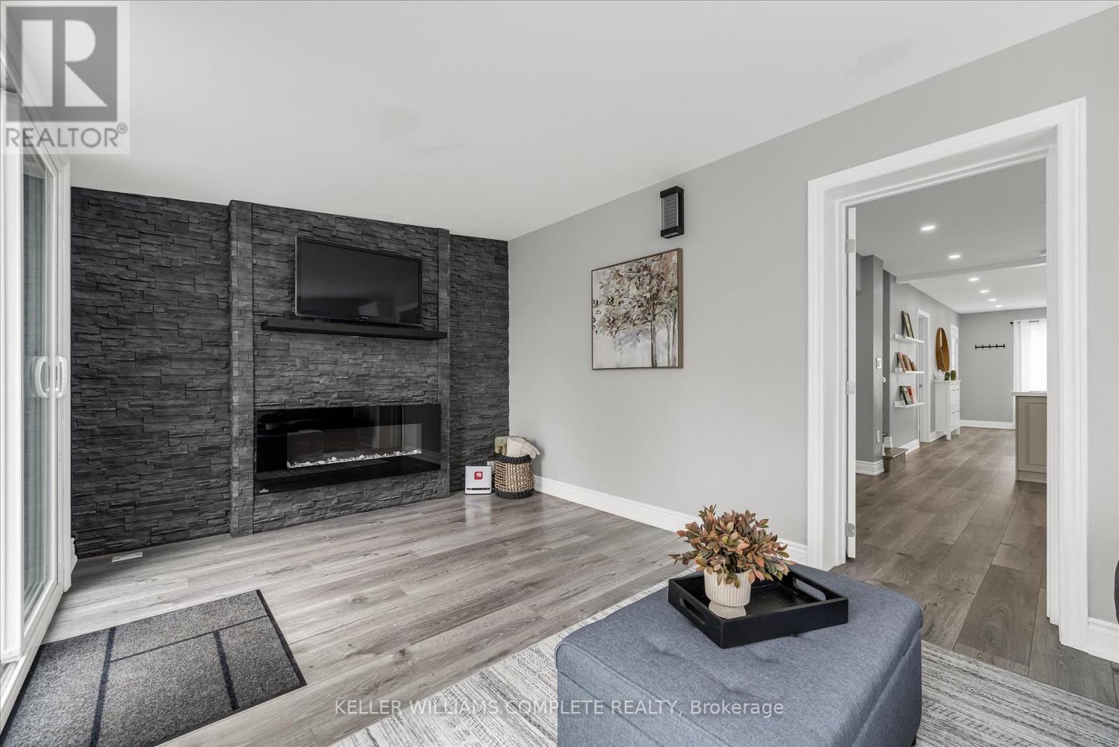 52 East 24th Street, Hamilton, Ontario  L8V 2X7 - Photo 18 - X12151059