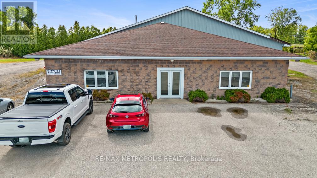 281 Campbell Street, Sarnia, Ontario  N7T 2H2 - Photo 1 - X12151103