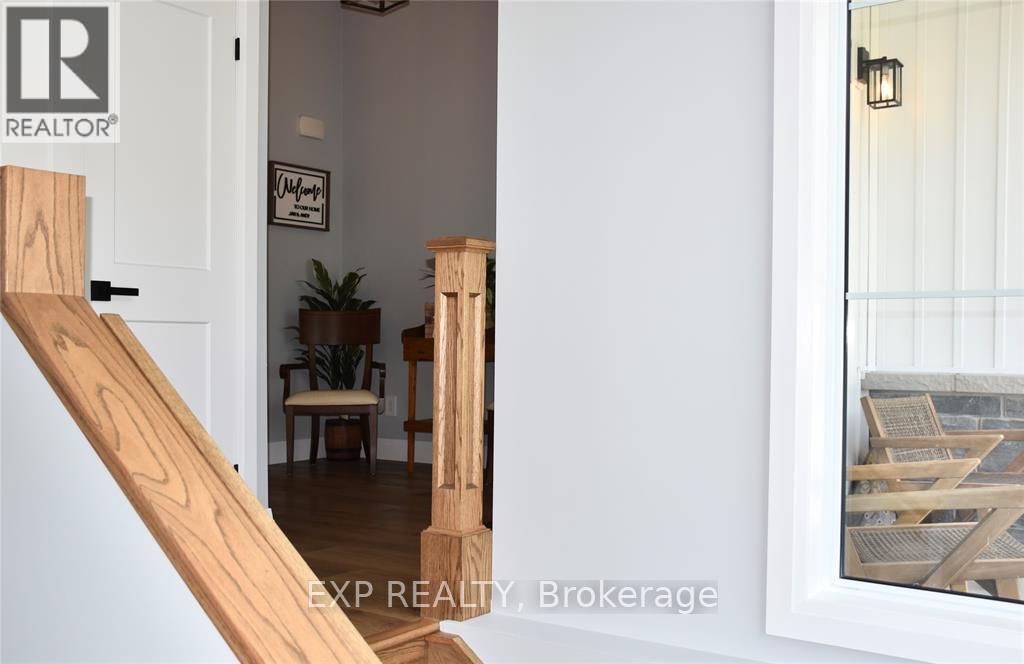 207 Essex Street, Sarnia, Ontario  N7T 0C2 - Photo 21 - X12151176