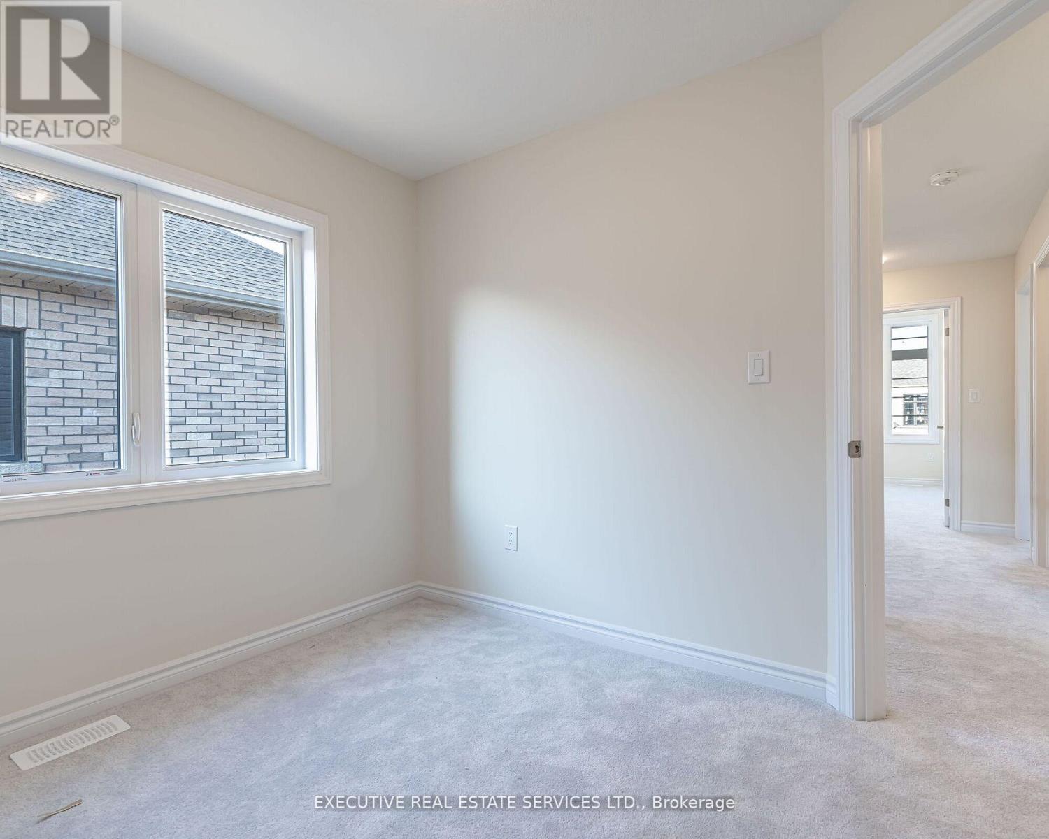 55 Concord Drive, Thorold, Ontario  L2V 0K8 - Photo 26 - X12151199