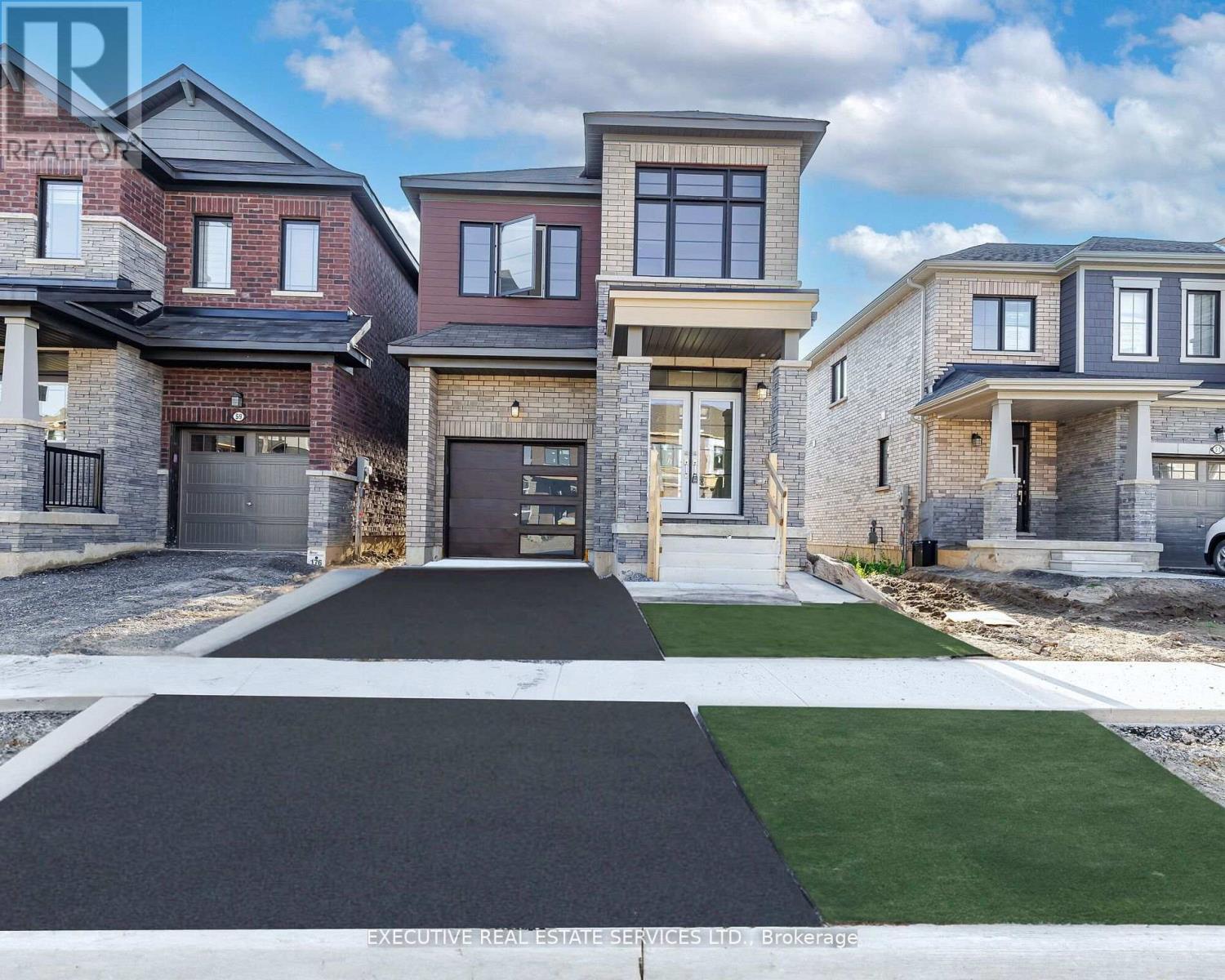 55 Concord Drive, Thorold, Ontario  L2V 0K8 - Photo 1 - X12151226