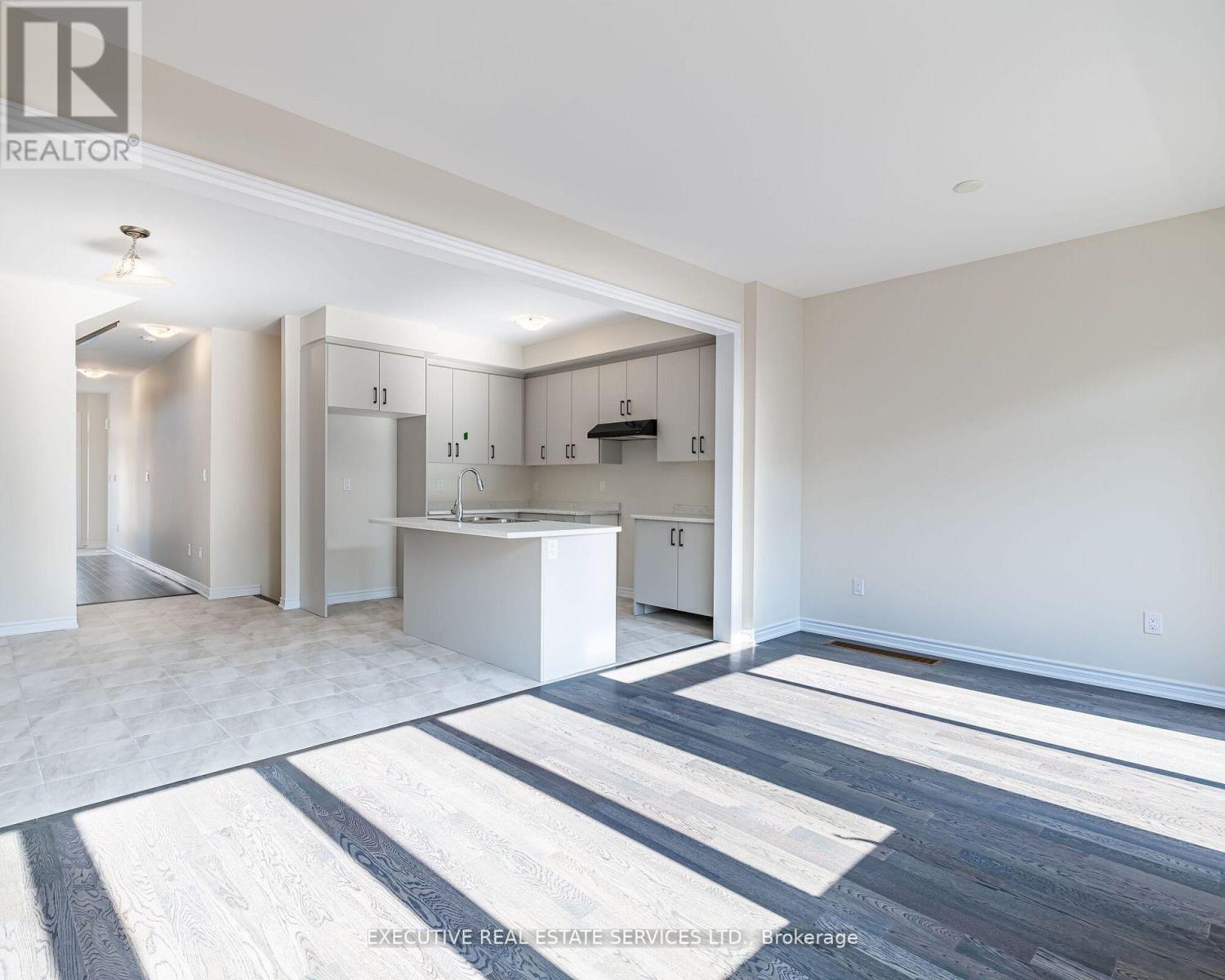 55 Concord Drive, Thorold, Ontario  L2V 0K8 - Photo 15 - X12151226