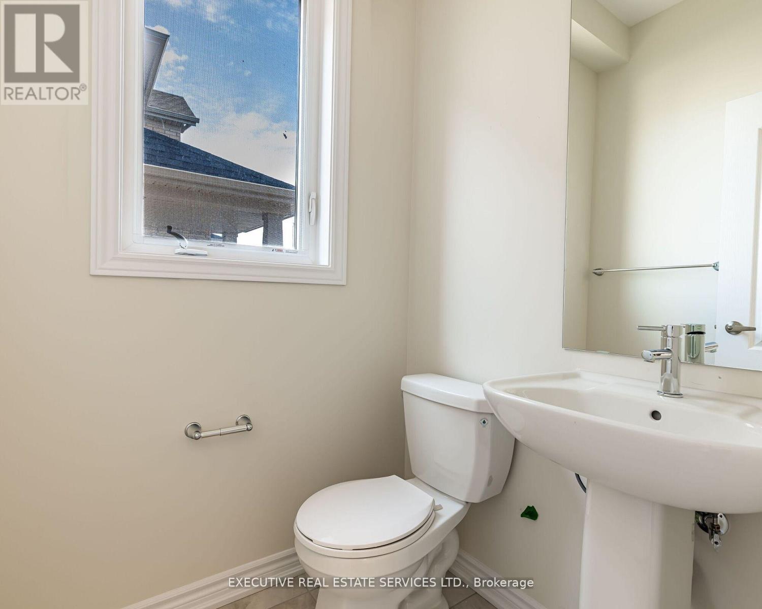 55 Concord Drive, Thorold, Ontario  L2V 0K8 - Photo 17 - X12151226