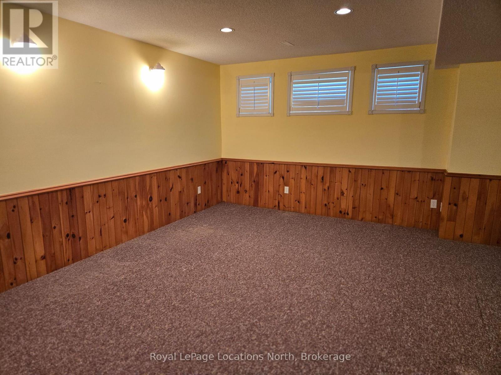 21 Langevin Drive, Wasaga Beach, Ontario  L9Z 1C6 - Photo 37 - S12151229