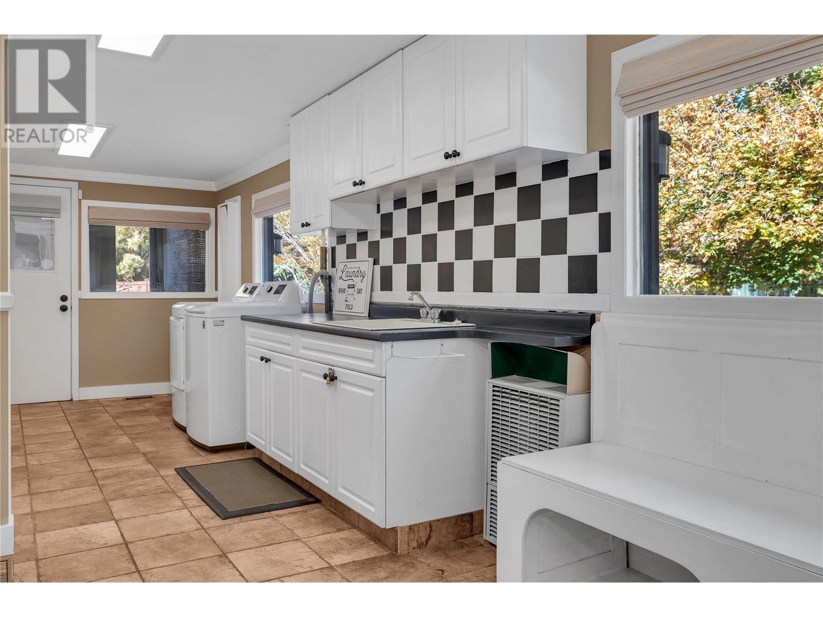 863 Coronado Crescent, Kelowna, British Columbia  V1W 2K3 - Photo 18 - 10347965