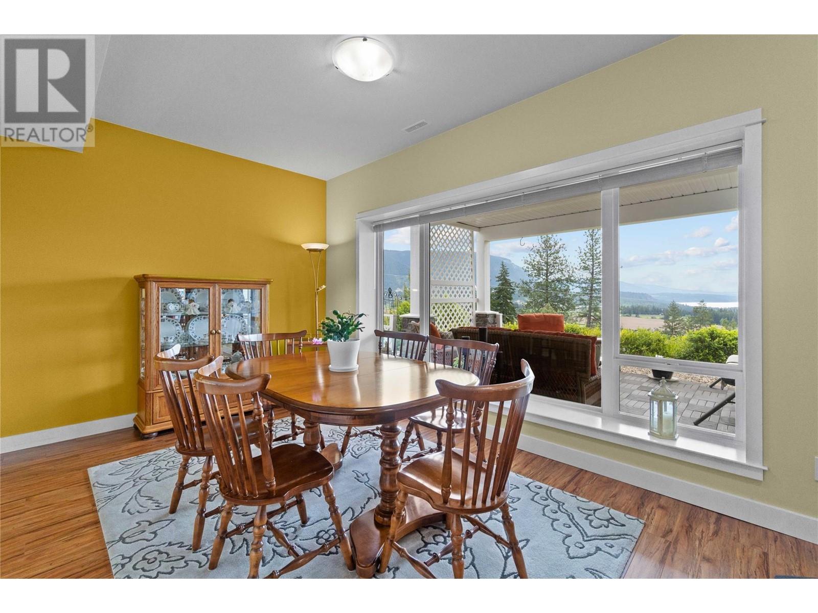 Property at 2754 Sun Ridge Place image 4