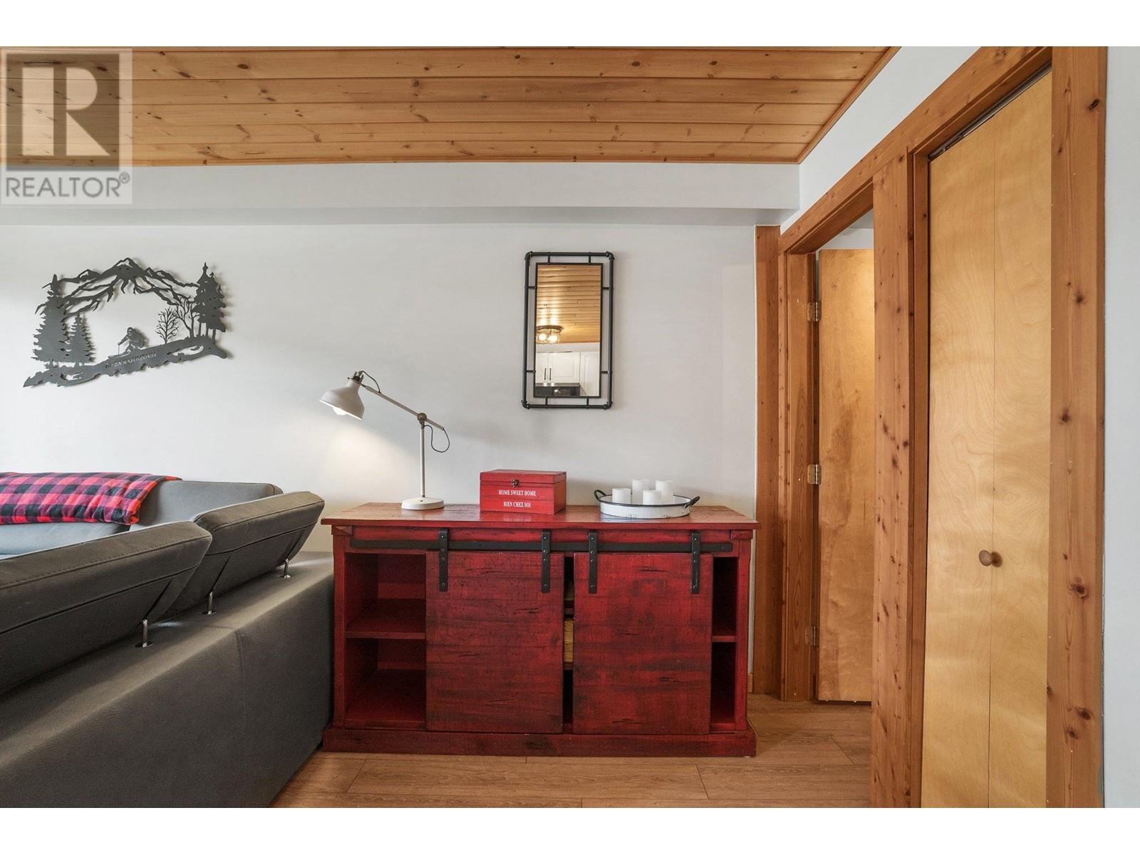 161 Clearview Crescent Unit# 104, Penticton, British Columbia  V0H 0E2 - Photo 11 - 10348069