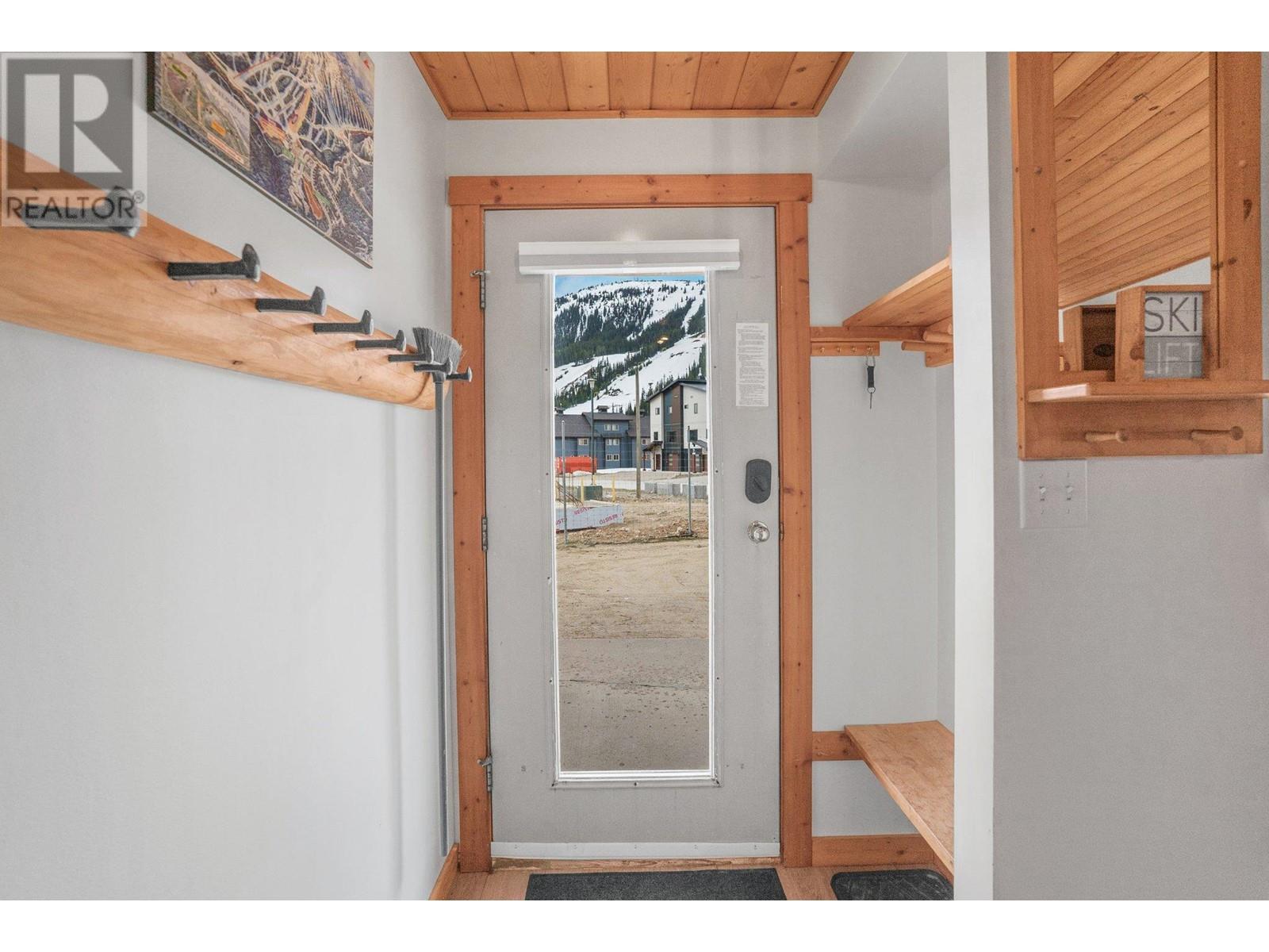 161 Clearview Crescent Unit# 104, Penticton, British Columbia  V0H 0E2 - Photo 3 - 10348069