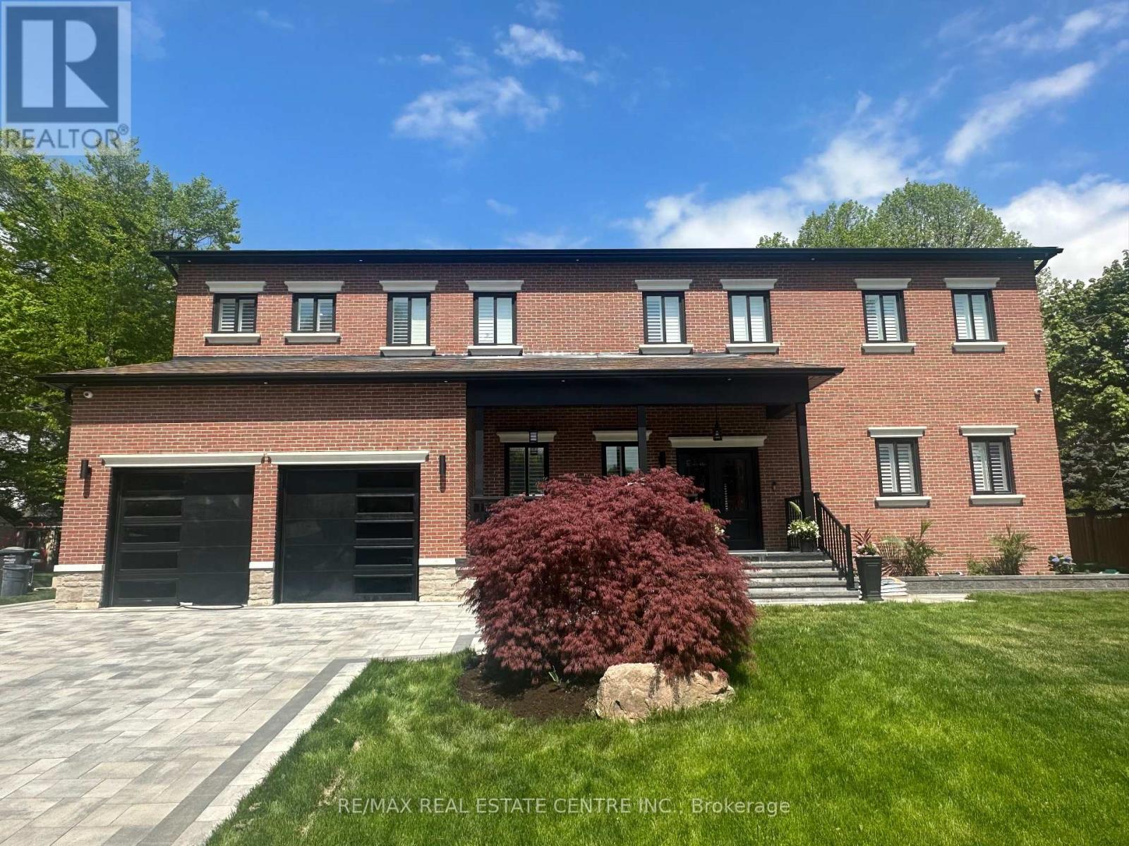 1 HAWTHORN CRESCENT, Brampton, Ontario