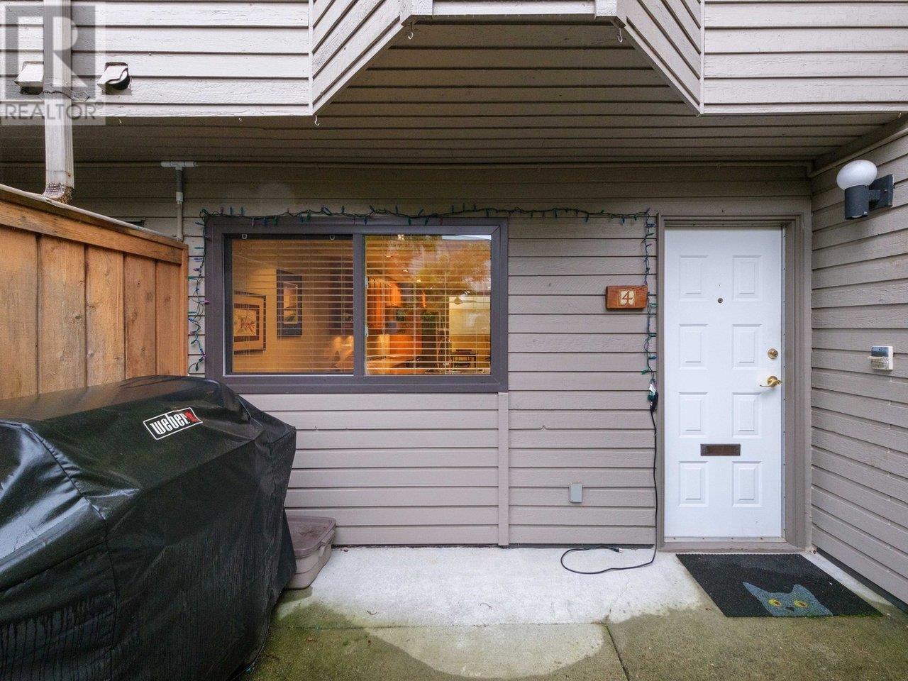 4 1434 Mahon Avenue, North Vancouver, British Columbia  V7M 2S4 - Photo 3 - R3003271